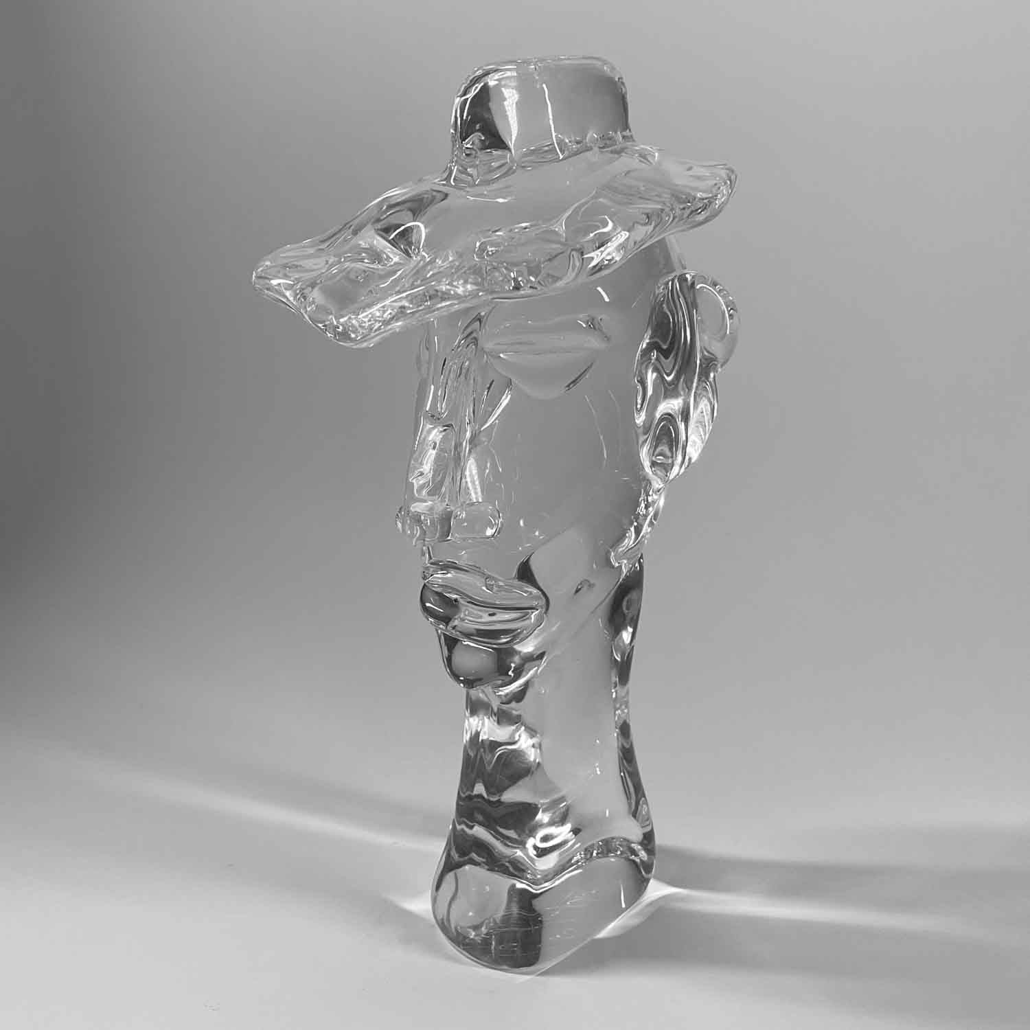 Crystal head with hat