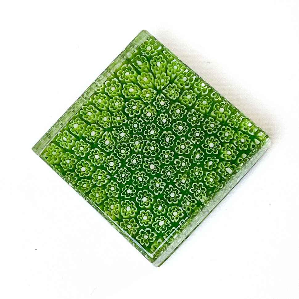 Elegant paperweight with murrine - Murano Glass