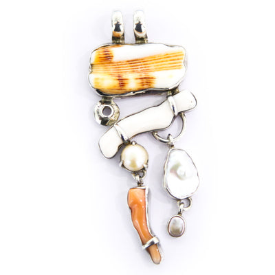 Pendant with Lion Foot and Pearls