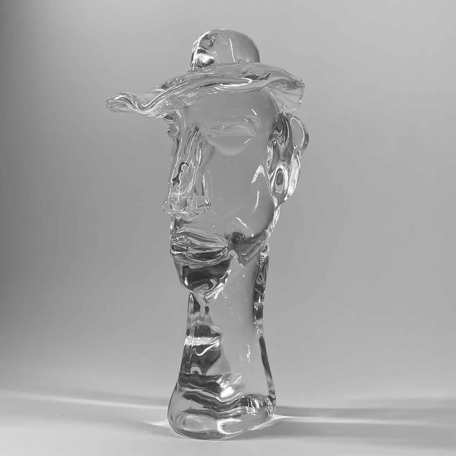 Crystal head with hat