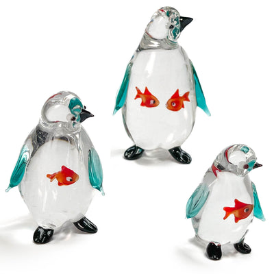 Penguin swallowing a fish - Murano Glass